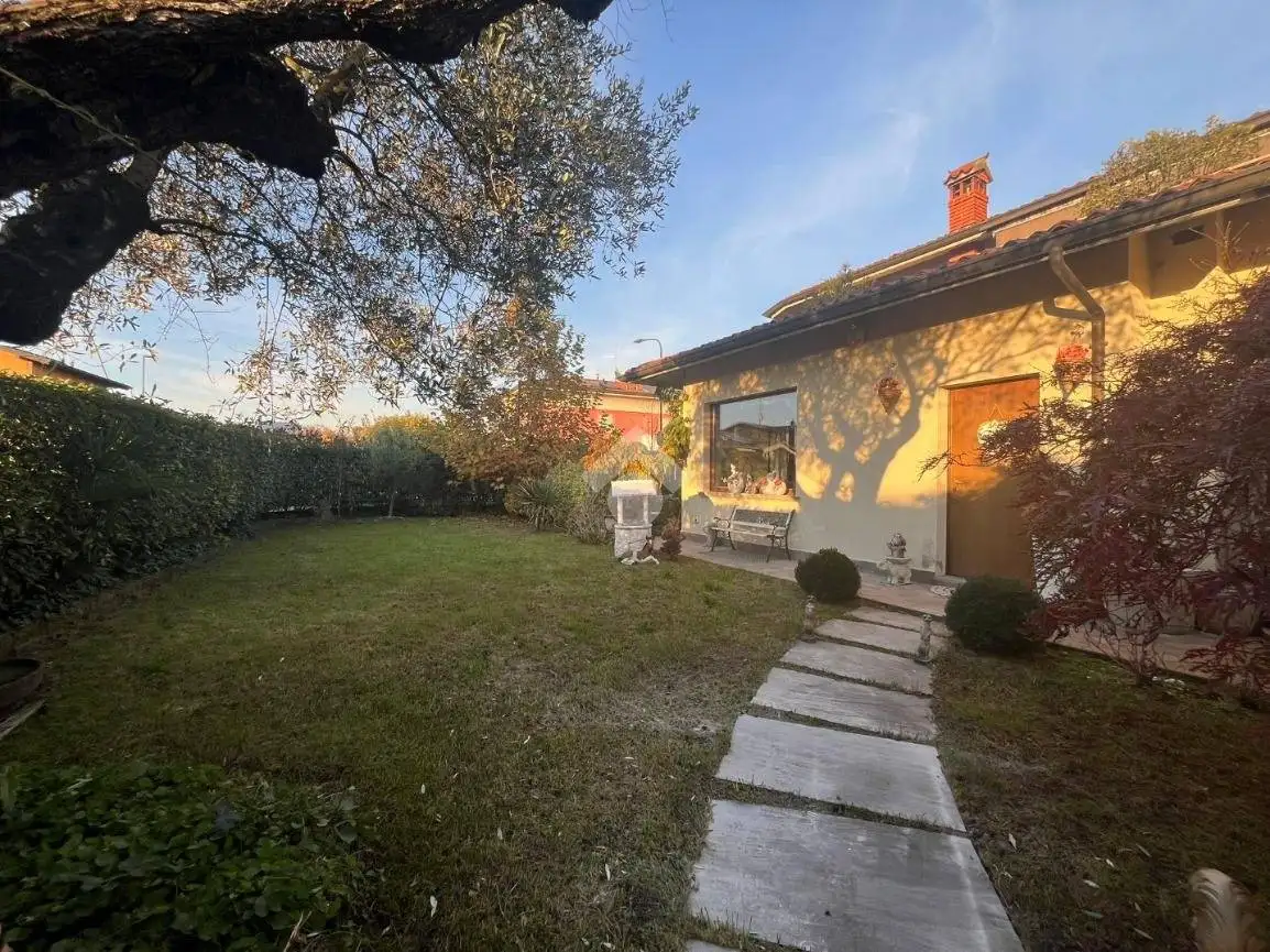 Trilocale via Pietro Mascagni 4, Centro, Cavernago - foto 2