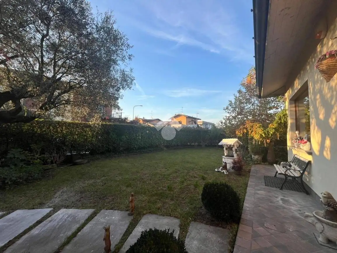 Trilocale via Pietro Mascagni 4, Centro, Cavernago - foto 4