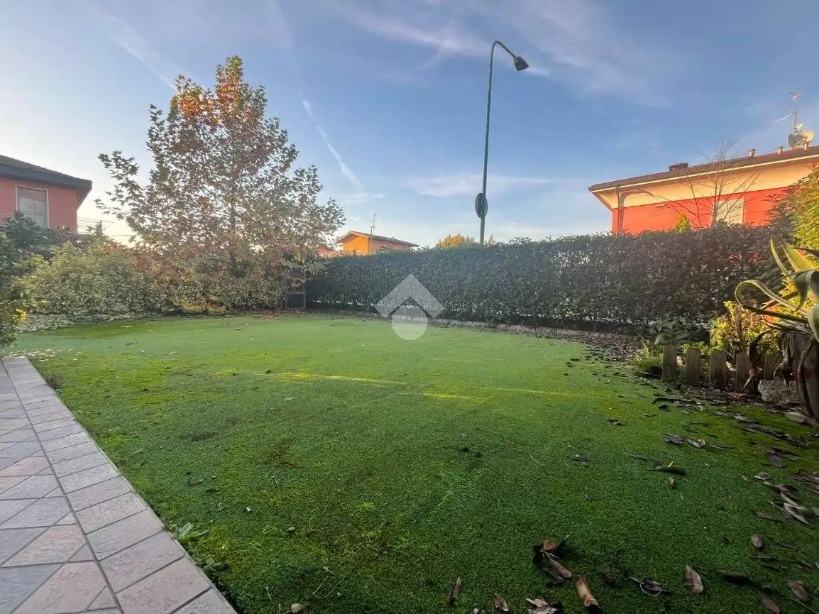 Trilocale via Pietro Mascagni 4, Centro, Cavernago - foto 5