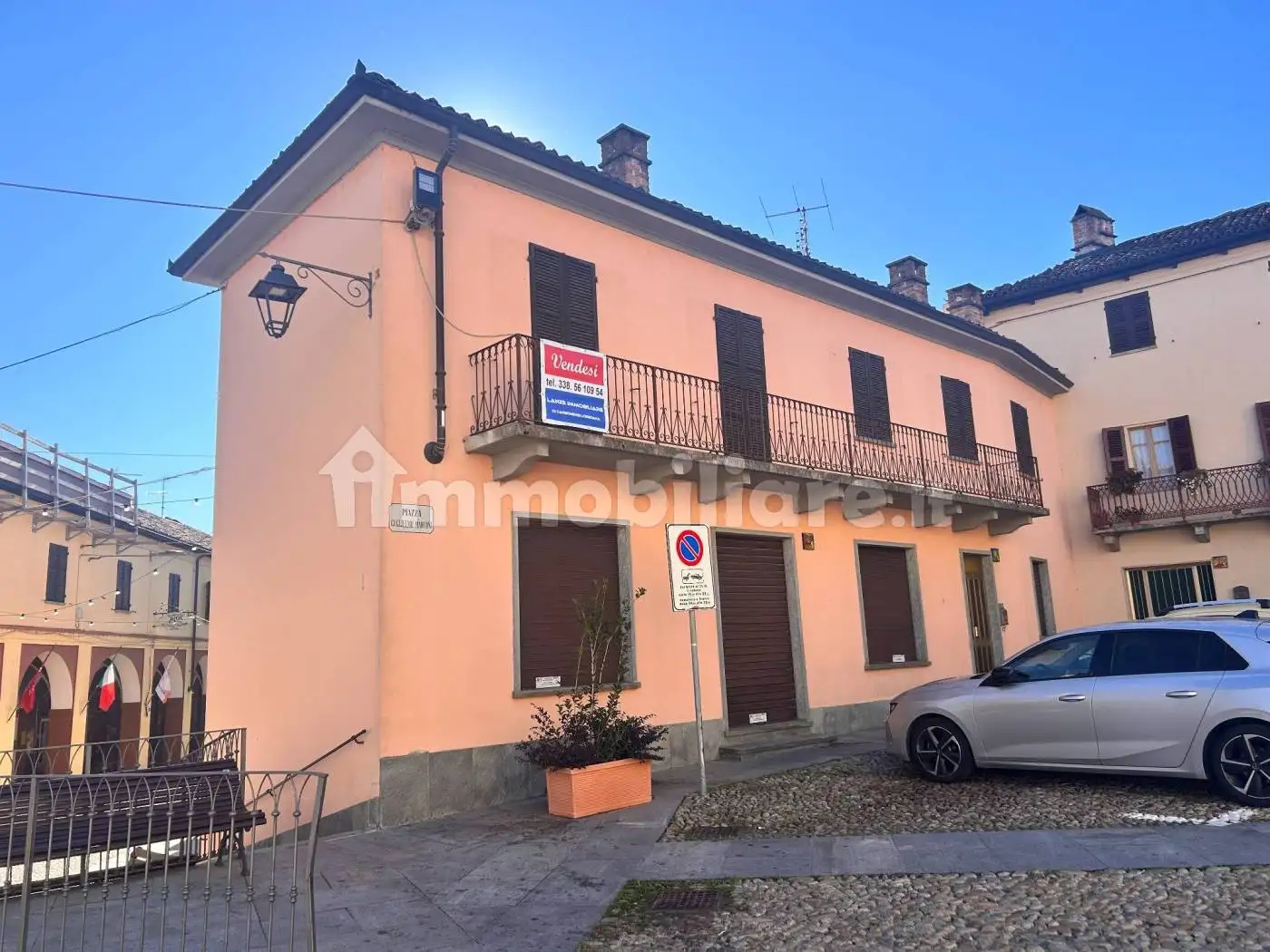 Villa in vendita a Castagnole delle Lanze