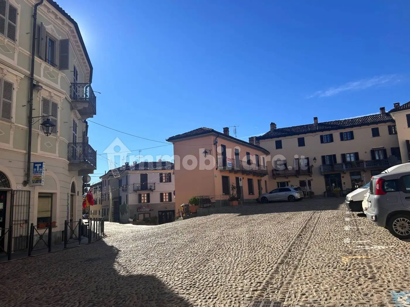 Villa unifamiliare piazza Guglielmo Marconi 1, Centro, Castagnole delle Lanze - foto 2