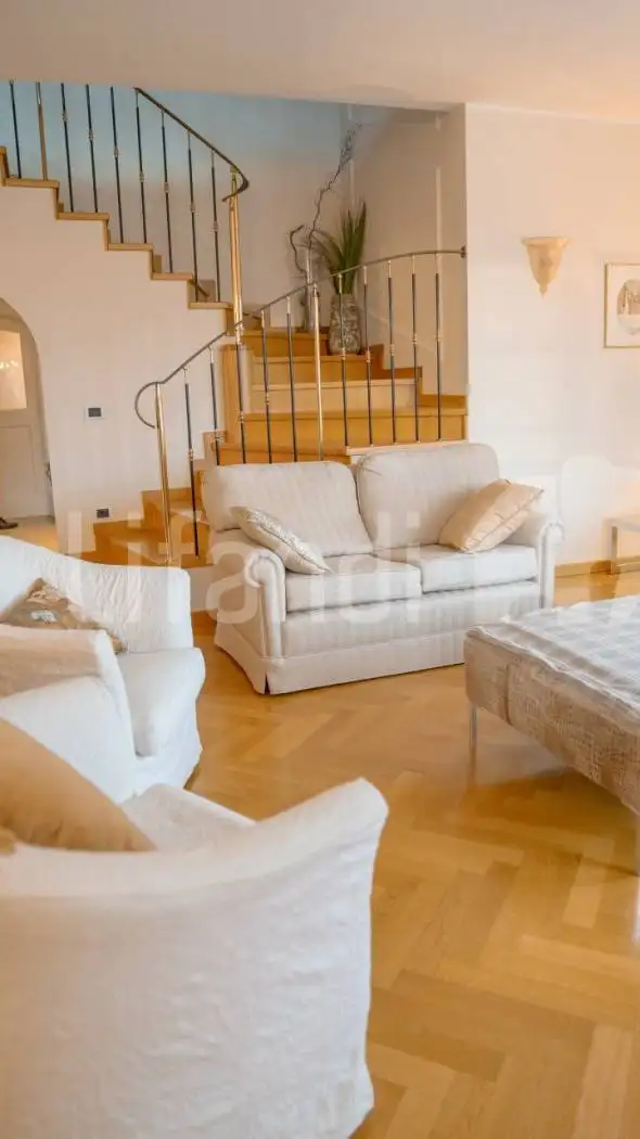 Villa unifamiliare via Cesare Battisti, Borgo d'Anaunia - foto 5