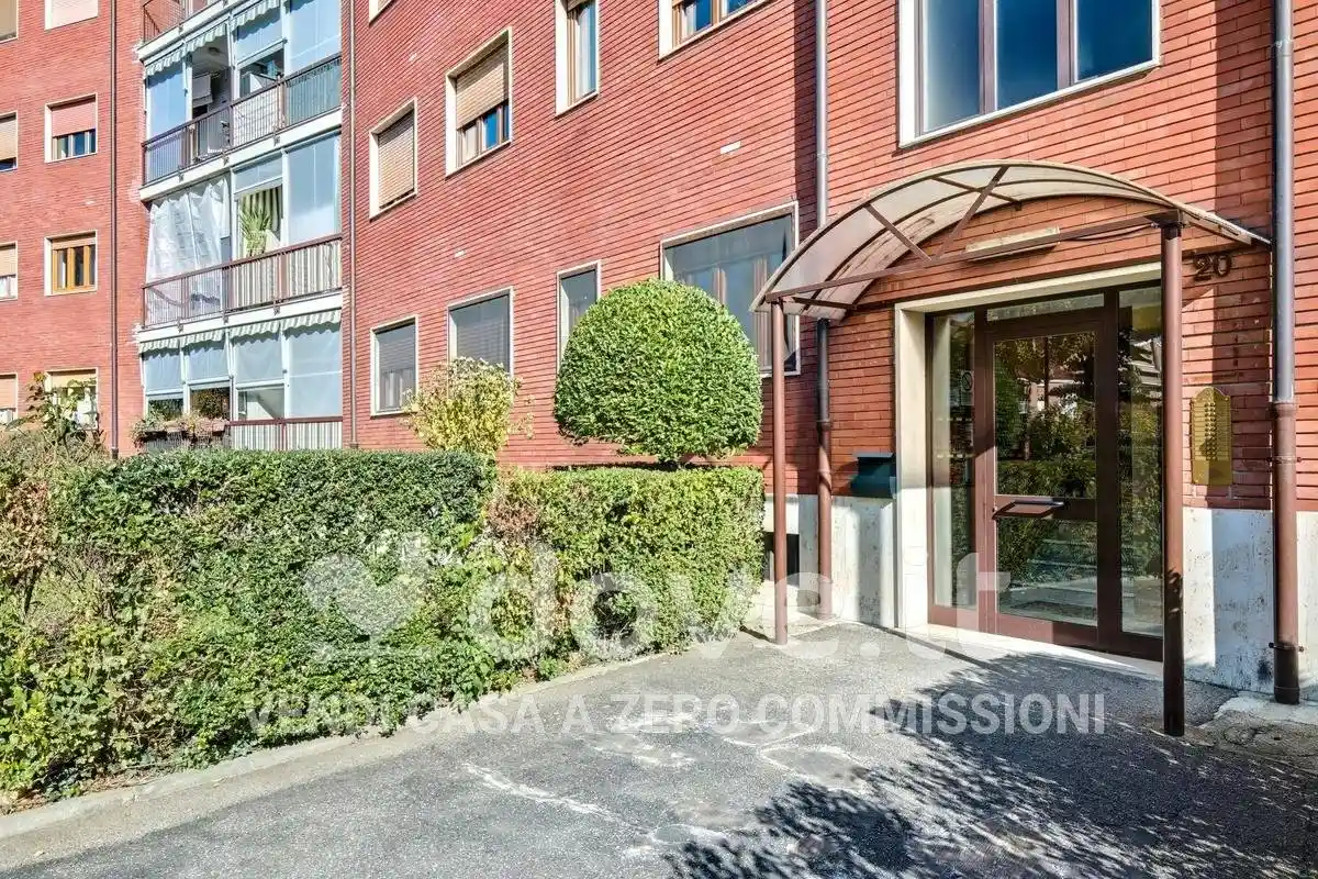 Quadrilocale via Andrea Paris 20, Barriera di Lanzo, Torino - foto 2