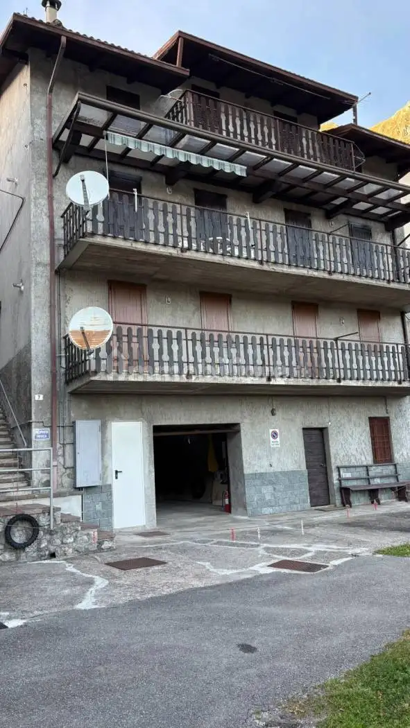 Appartamento in vendita a Lozio