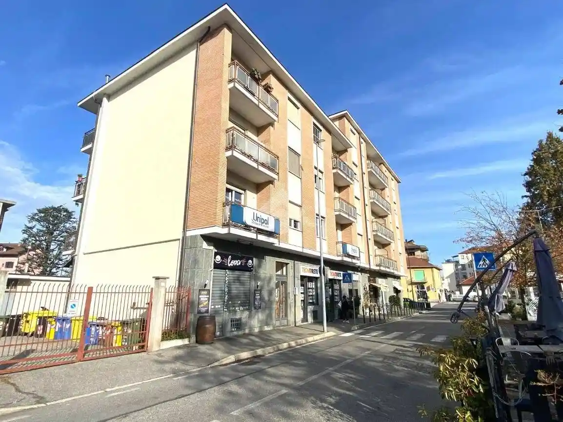 Trilocale via del Porto 2, Centro, San Mauro Torinese - foto 2