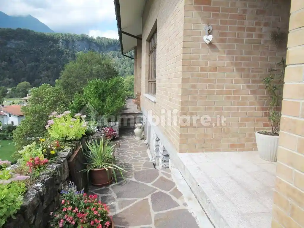 Villa unifamiliare via Roma 36, Centro, Cavazzo Carnico - foto 5