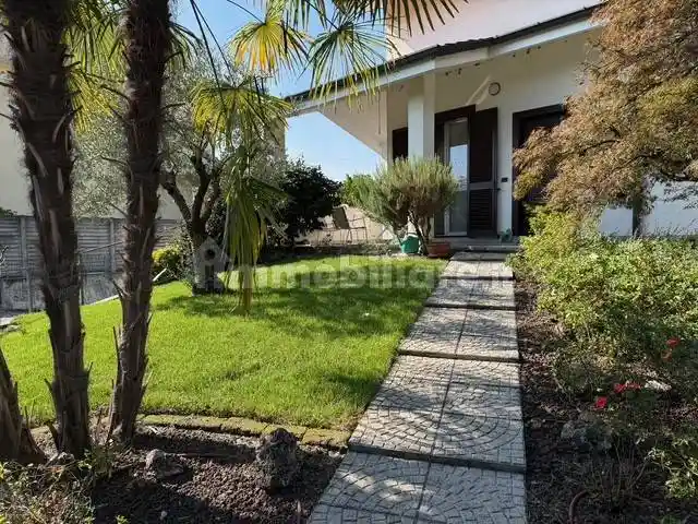 Villa in vendita a Magenta