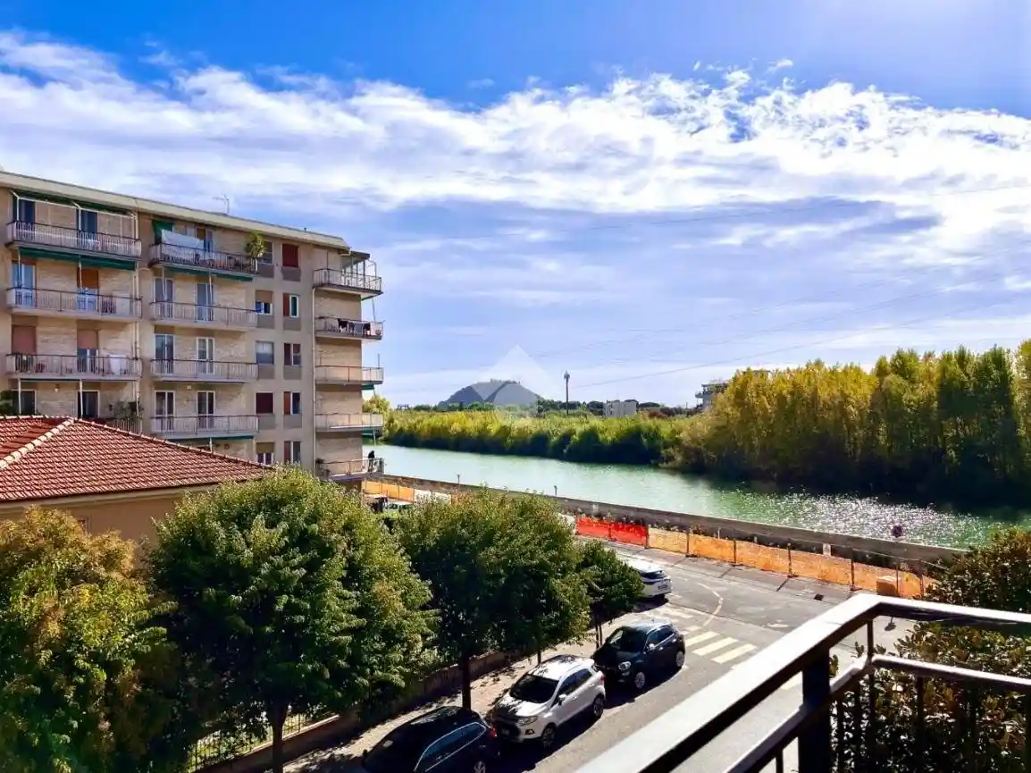 Appartamento in vendita a Albenga