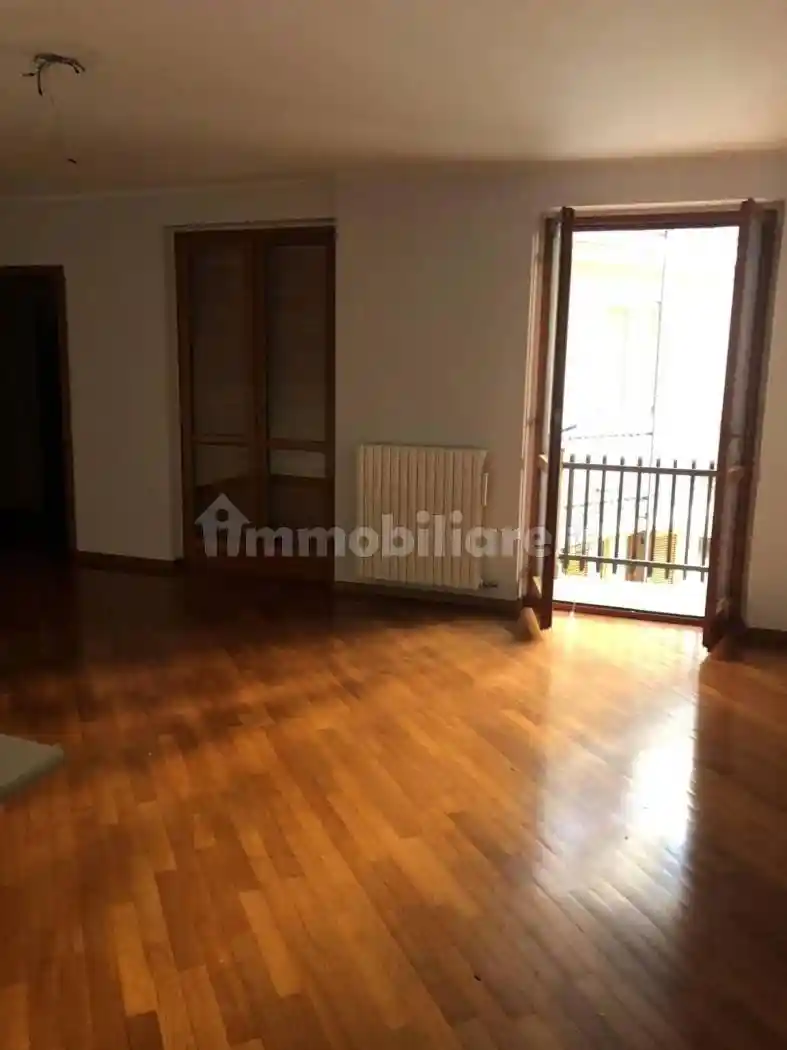 Appartamento in vendita a Voghera