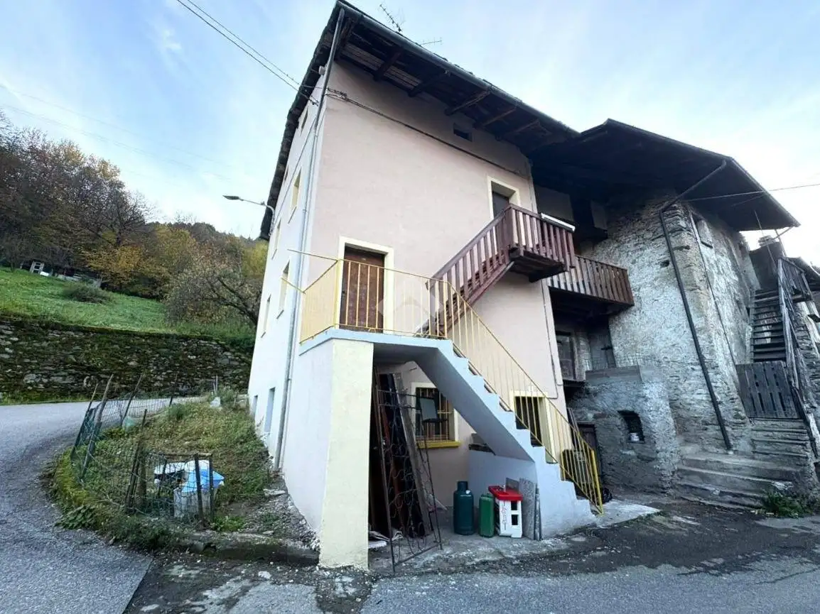 Casa indipendente in vendita a Caiolo
