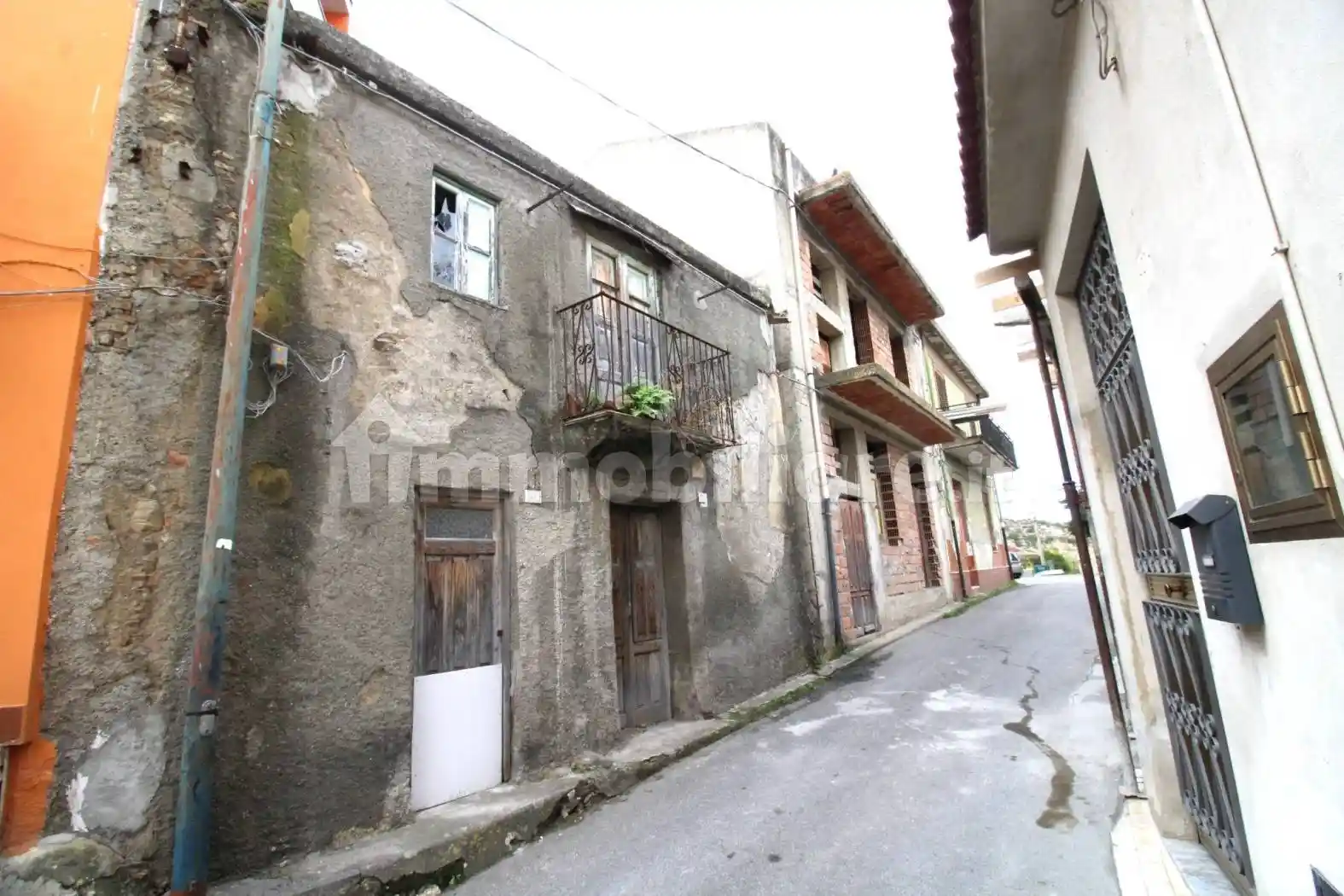 Casa indipendente in vendita a Barcellona Pozzo di Gotto