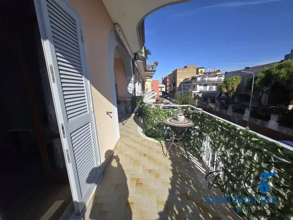 Quadrilocale via Francesco De Sanctis, Centro, Caivano - foto 2