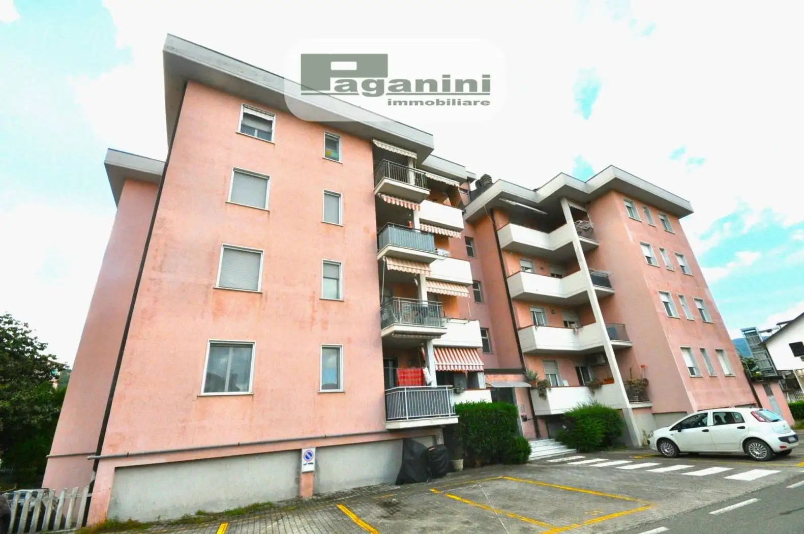 Appartamento in vendita a Follo