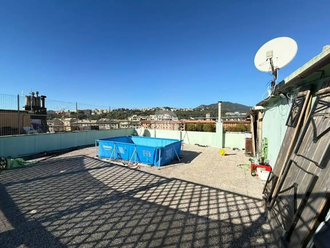 Appartamento in vendita a Genova