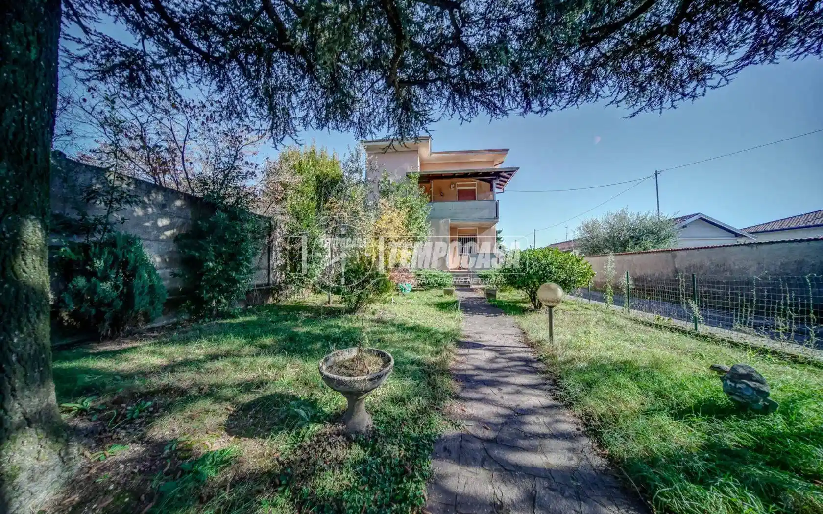 Villa in vendita a Fagnano Olona