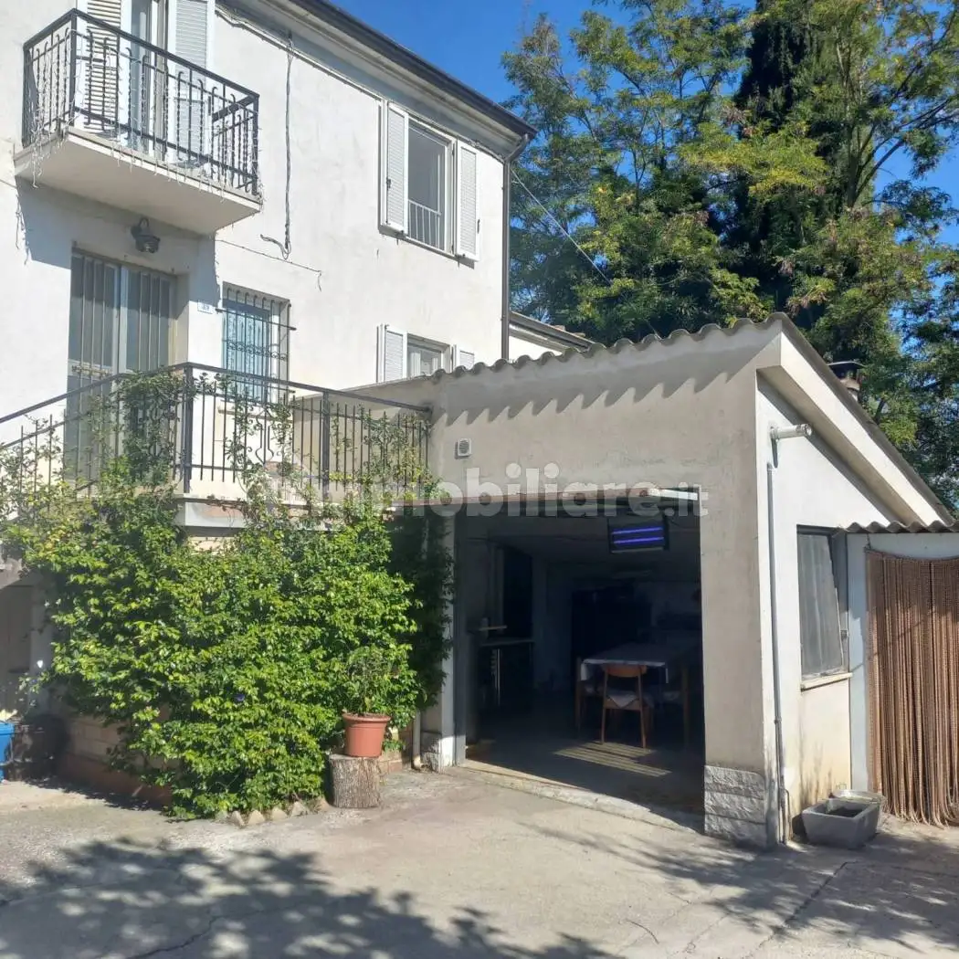 Casa indipendente in vendita a Falerone