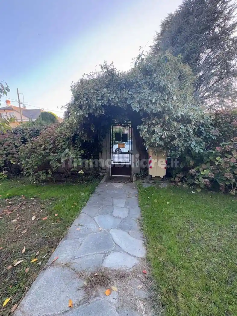 Villa bifamiliare via delle Viole 1, Bruino - foto 3