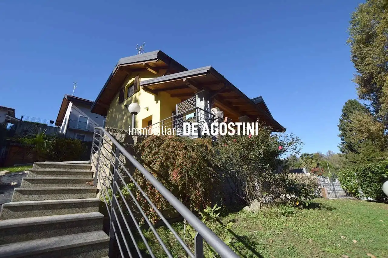 Villa in vendita a Oleggio Castello