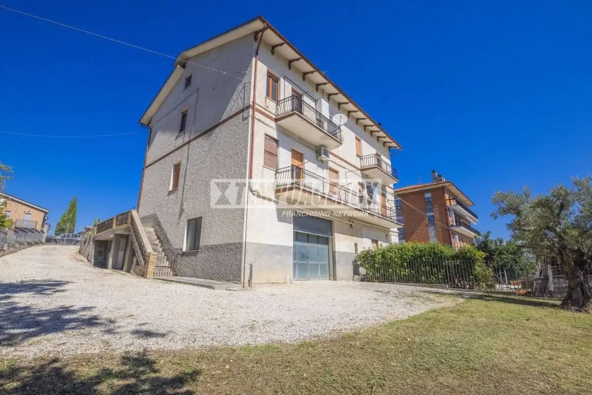 Appartamento Strada Provinciale 129, Centro, Colmurano - foto 3