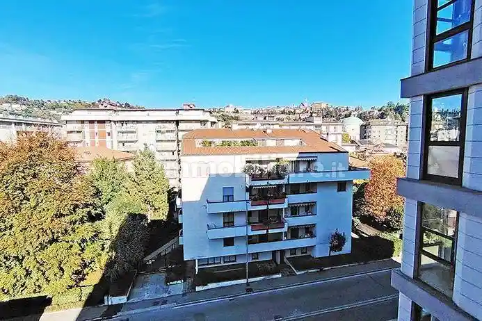 Appartamento in vendita a Bergamo