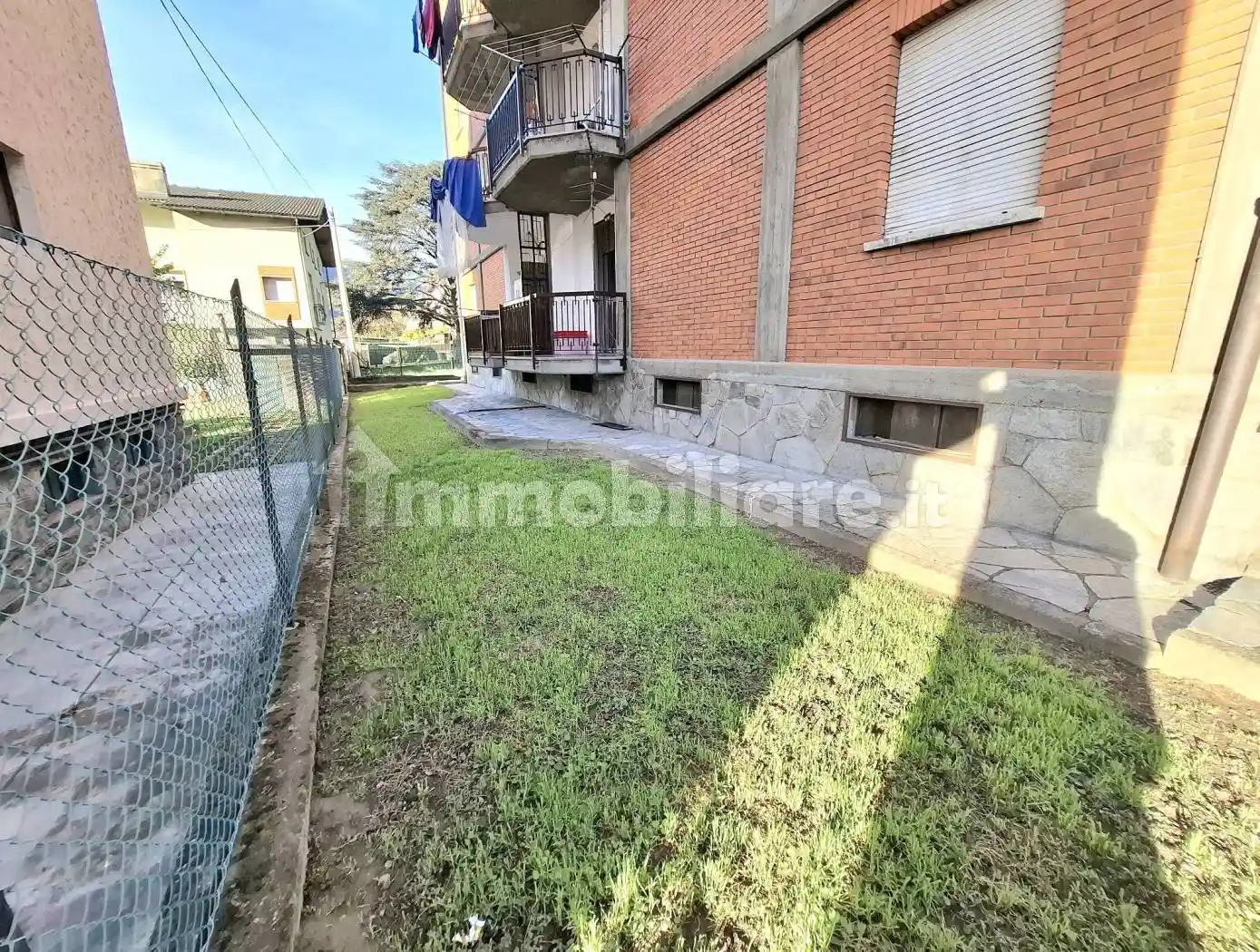 Trilocale via Martiri della Libertà 7, Centro, Chatillon - foto 3