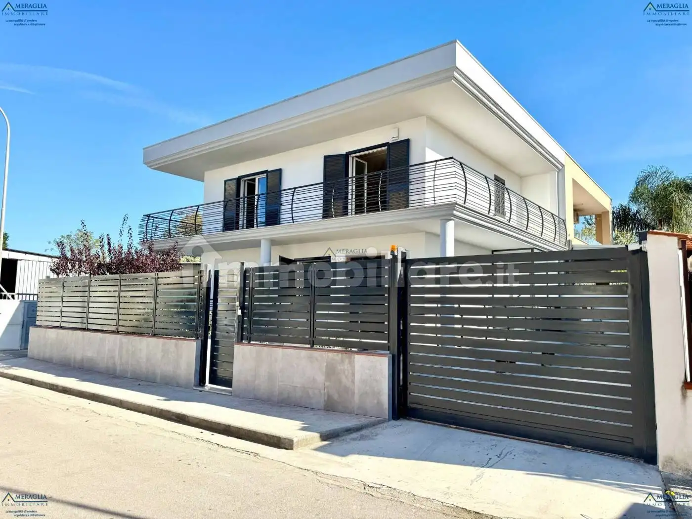 Villa in vendita a Parete