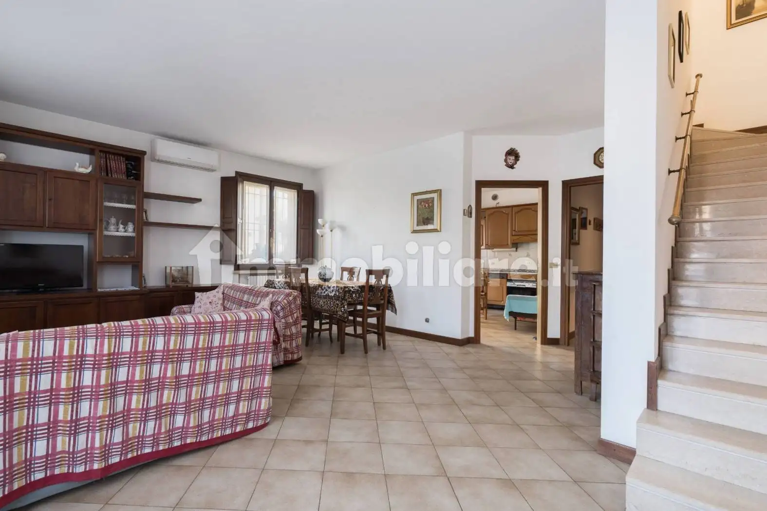 Villa bifamiliare via Guerrino Cugola 109, Cerese, Borgo Virgilio - foto 4