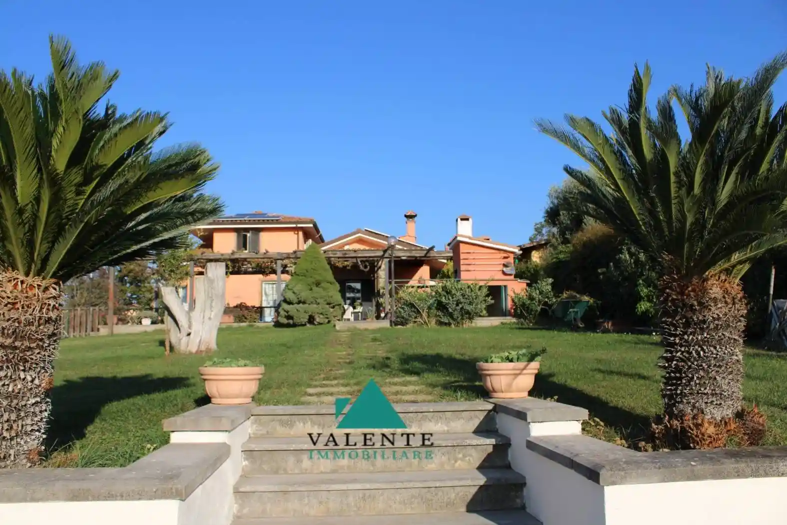 Villa in vendita a Zagarolo
