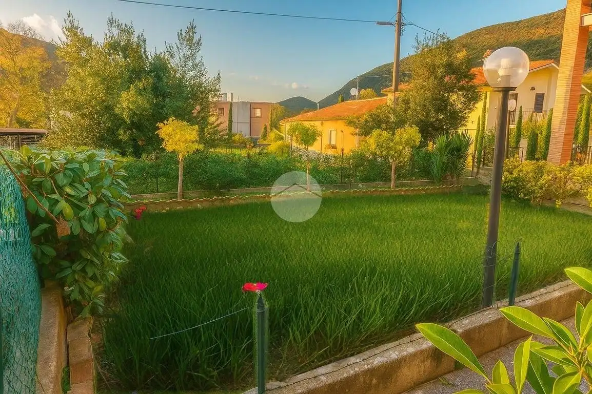 Casa indipendente in vendita a Terni