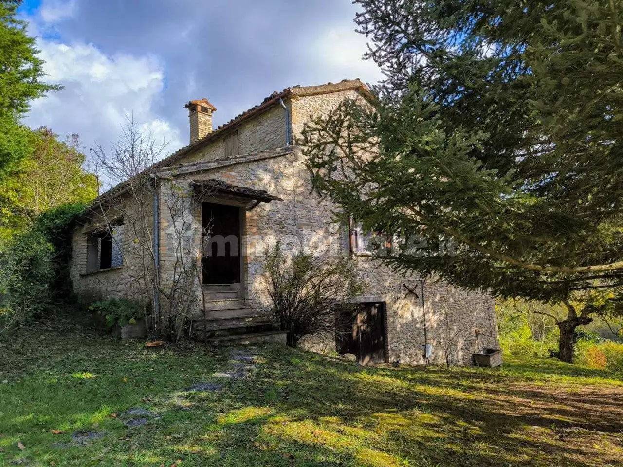 Casa indipendente in vendita a Piandimeleto