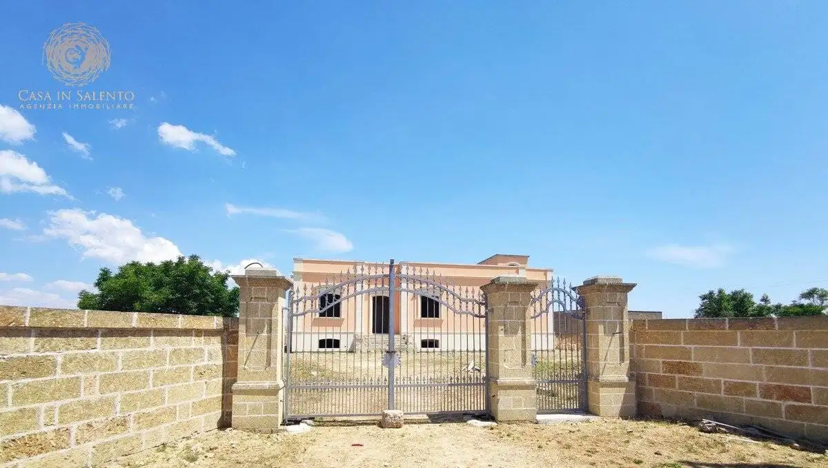 Villa in vendita a Montesano Salentino