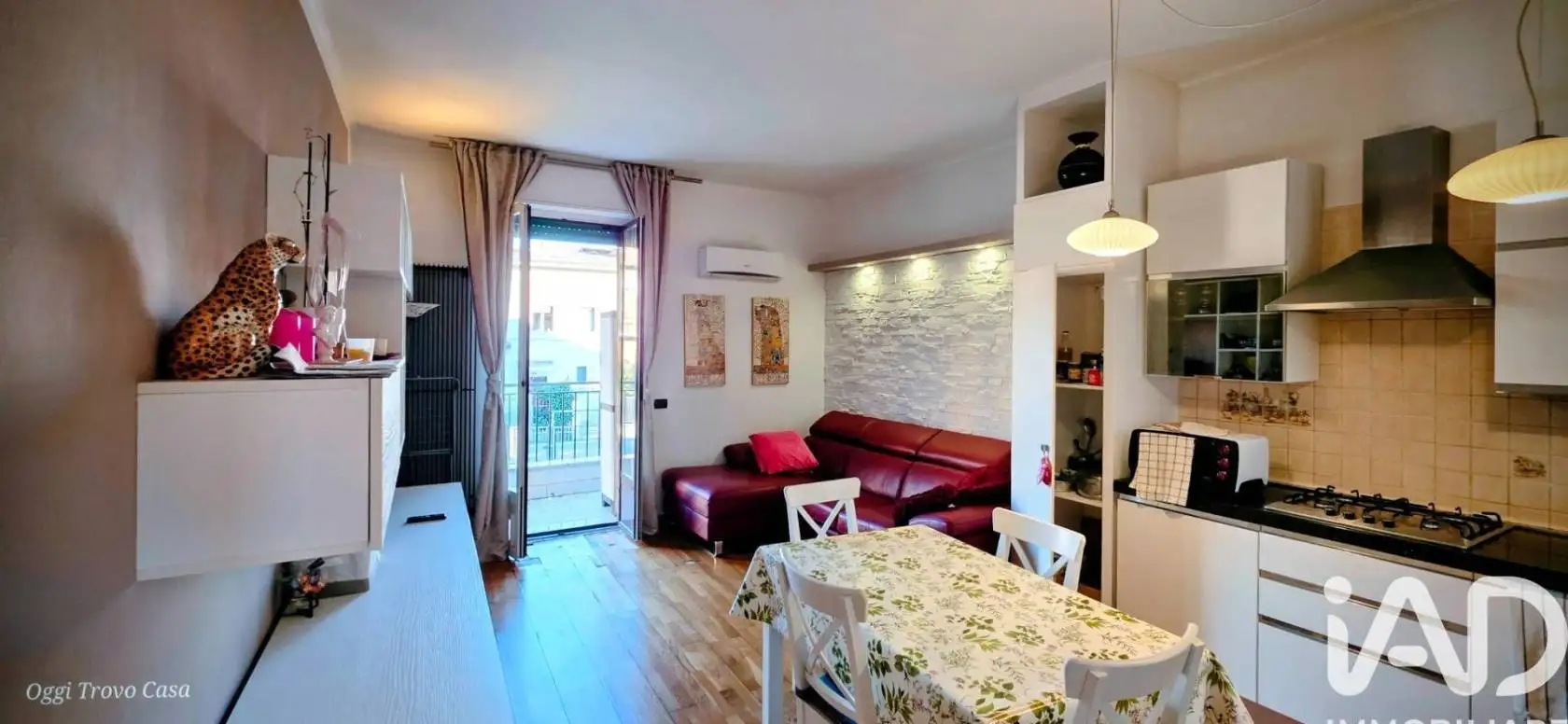 Trilocale via Carrobbio, Centro, Cologno Monzese - foto 2