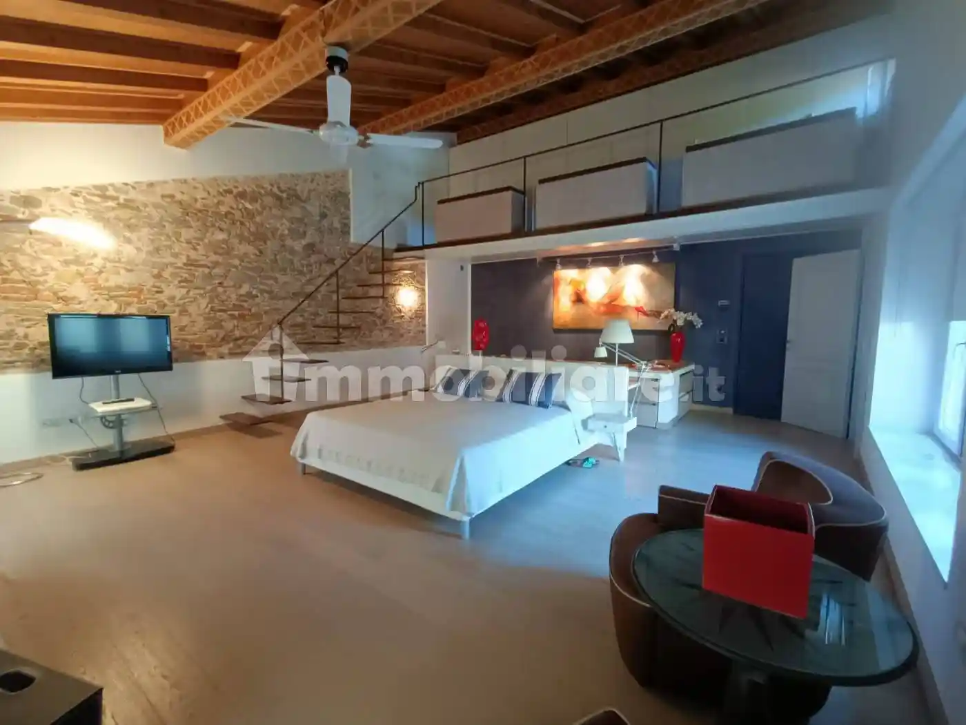 Palazzo - Edificio in vendita a Pietrasanta
