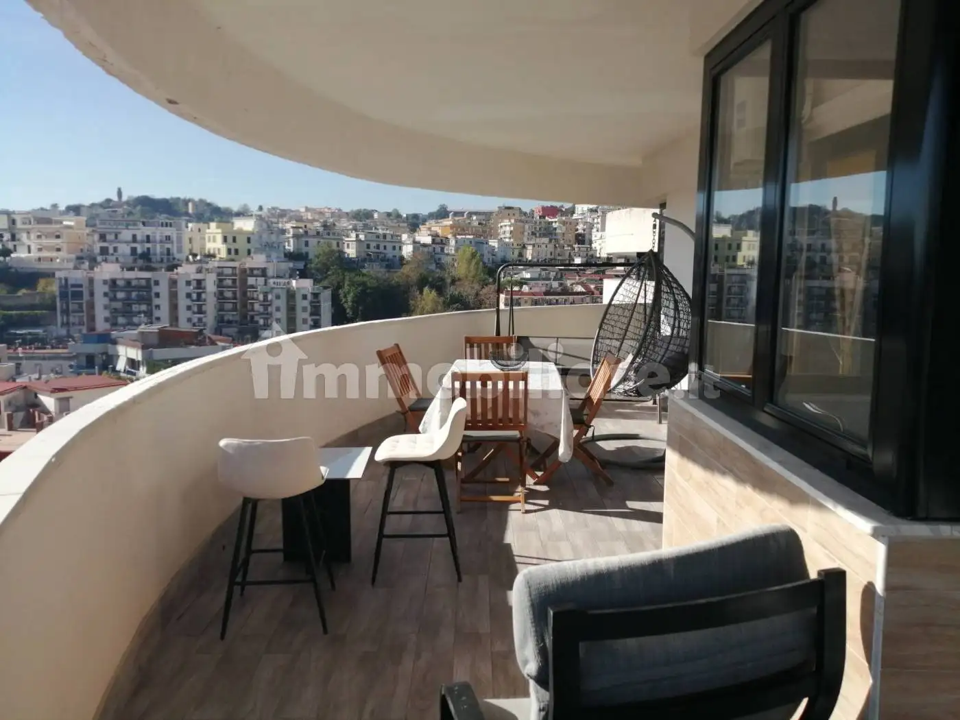 Appartamento in vendita a Napoli