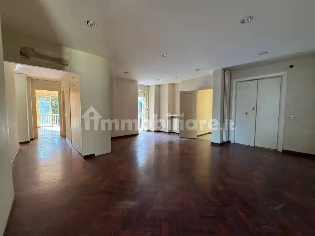 Appartamento via Giuseppe Martucci 35, Chiaia, Napoli - foto 3