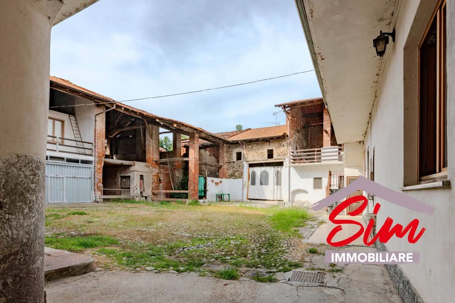 Villa unifamiliare Casa di corte in vendita a Cavaglio d'Agogna, Cavaglio d'Agogna - foto 4