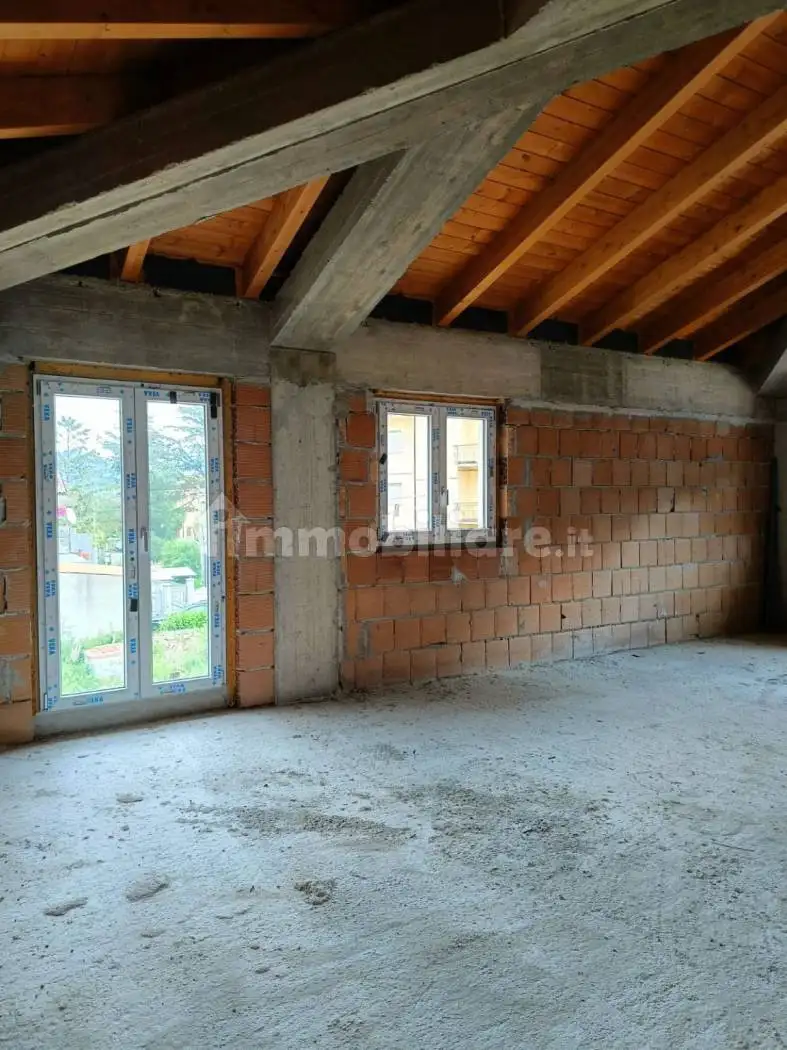 Casa indipendente in vendita a L'Aquila