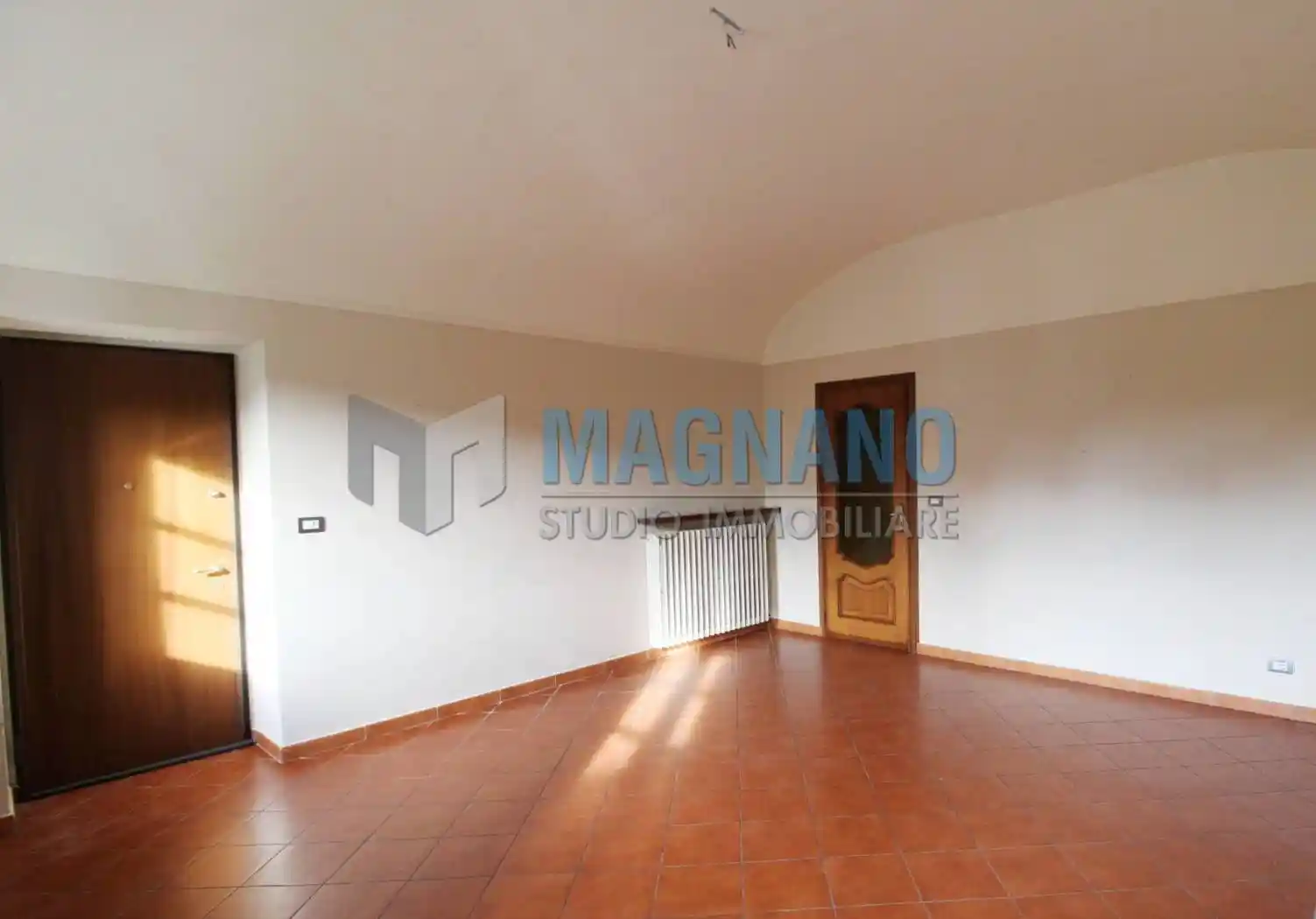 Bilocale ottimo stato, piano terra, Centro, Cavour - foto 2