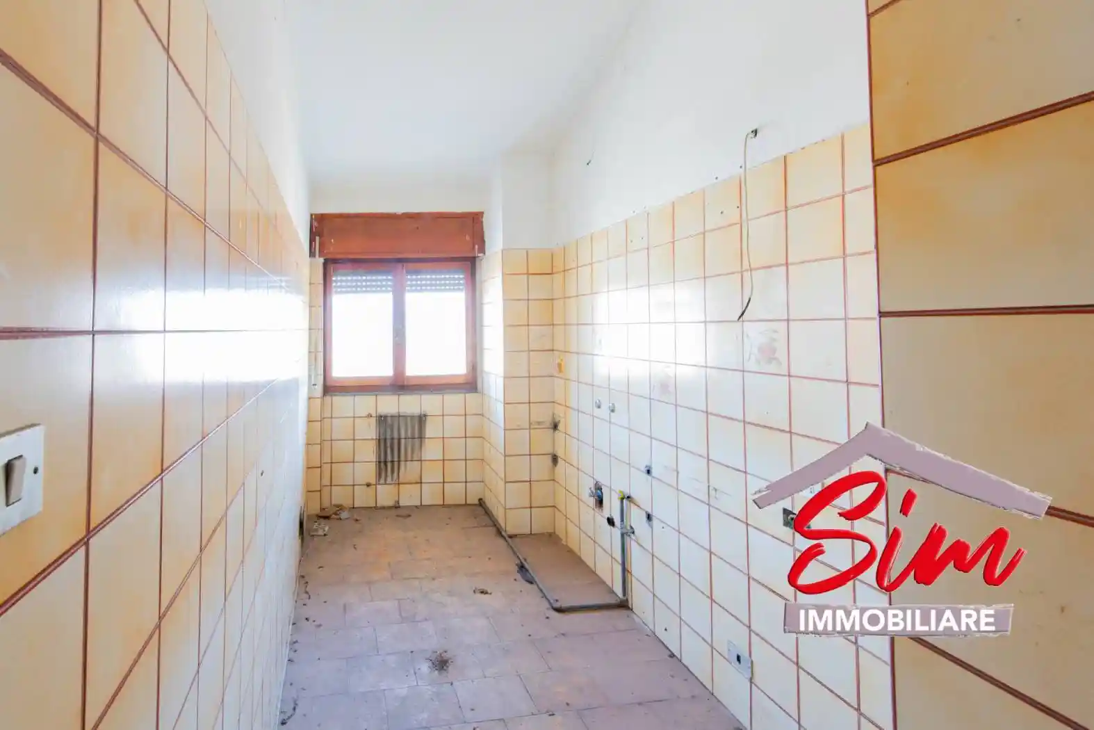 Trilocale da ristrutturare, secondo piano, Vicolungo - foto 4