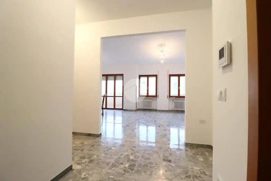 Appartamento via I. Nievo 33, Centro, Giulianova - foto 2