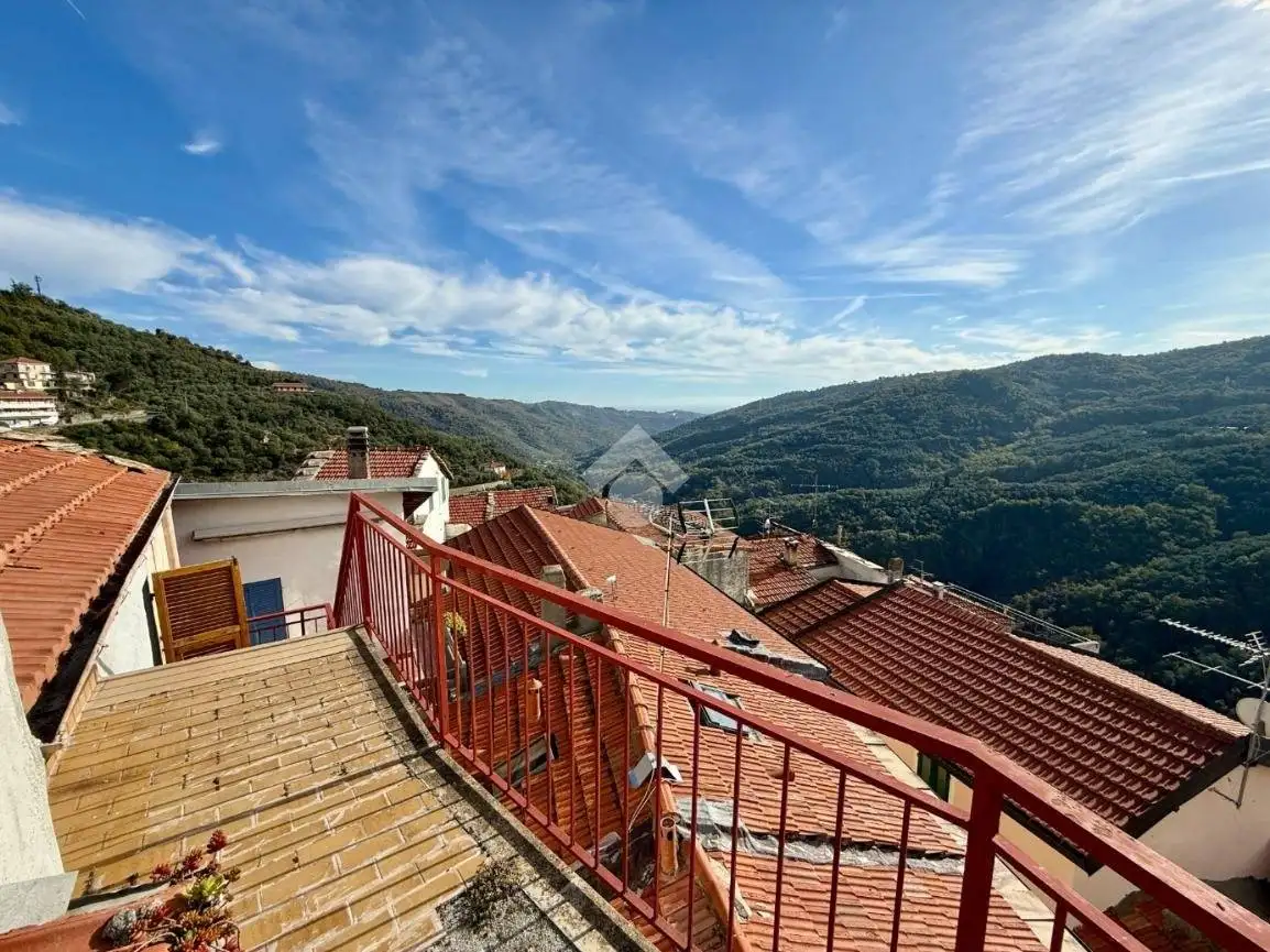 Rustico - Casale in vendita a Pietrabruna