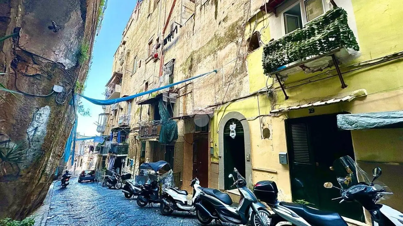 Appartamento in vendita a Napoli