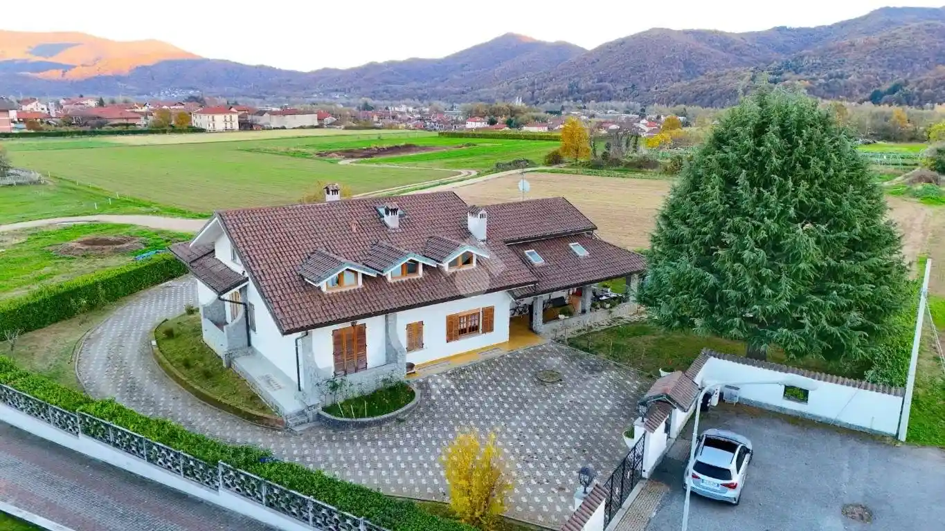 Villa in vendita a Giaveno