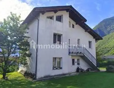 Villa in asta a Gordona