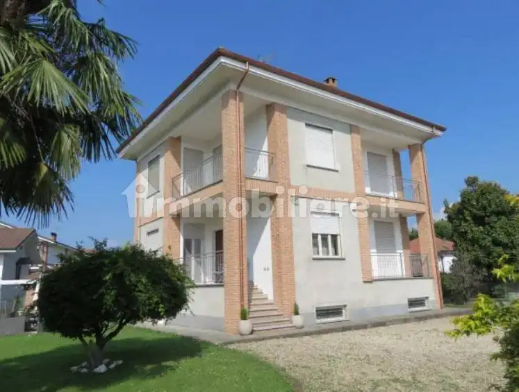 Villa in asta a Scalenghe