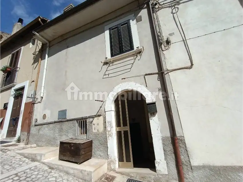 Casa indipendente in vendita a Vittorito