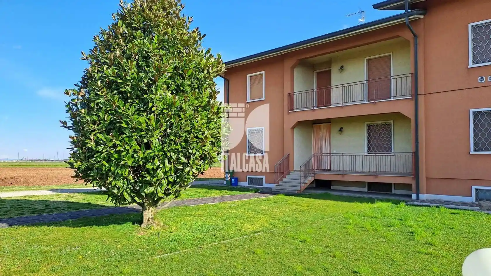 Villa in vendita a Roverbella