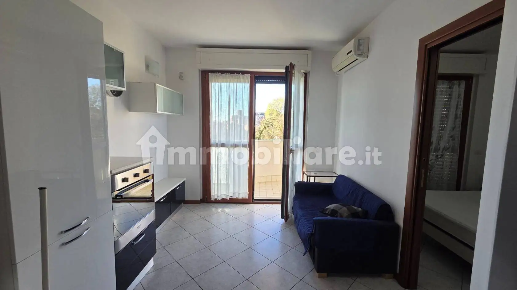 Bilocale via Santa Margherita 36, Centro, Cologno Monzese - foto 2