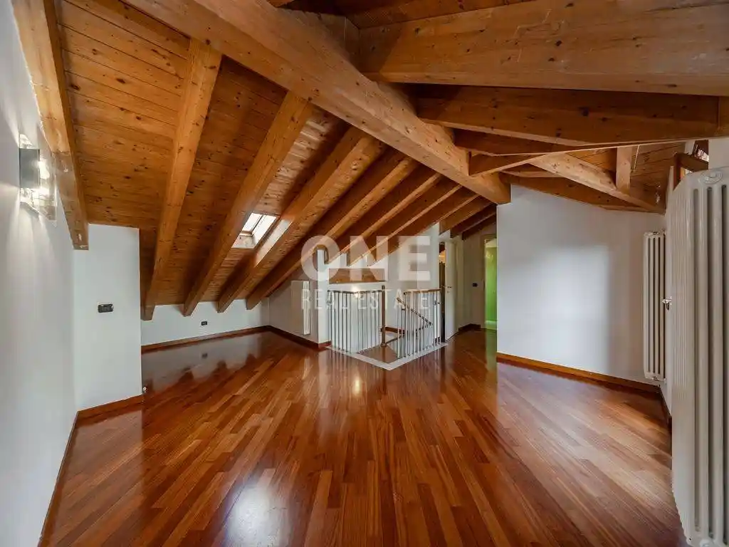 Appartamento in vendita a Monza