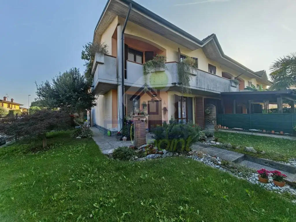 Villetta a schiera in vendita a Mairago